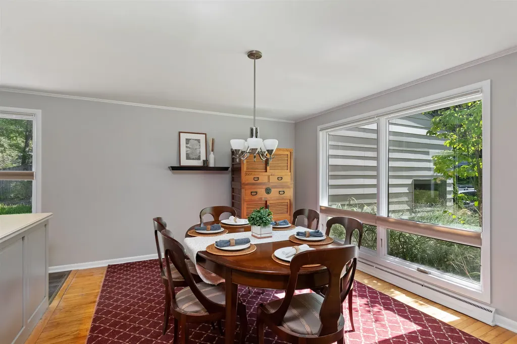 2 Crescent Road Burlington VT 05401-4116