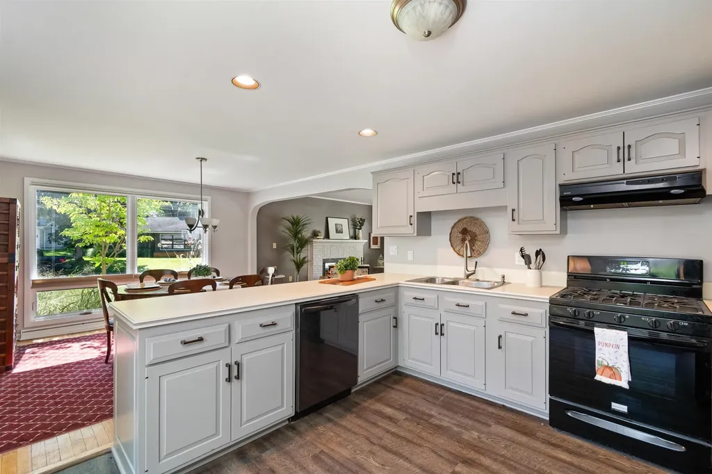 2 Crescent Road Burlington VT 05401-4116