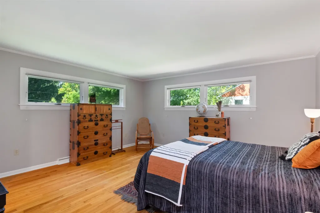 2 Crescent Road Burlington VT 05401-4116