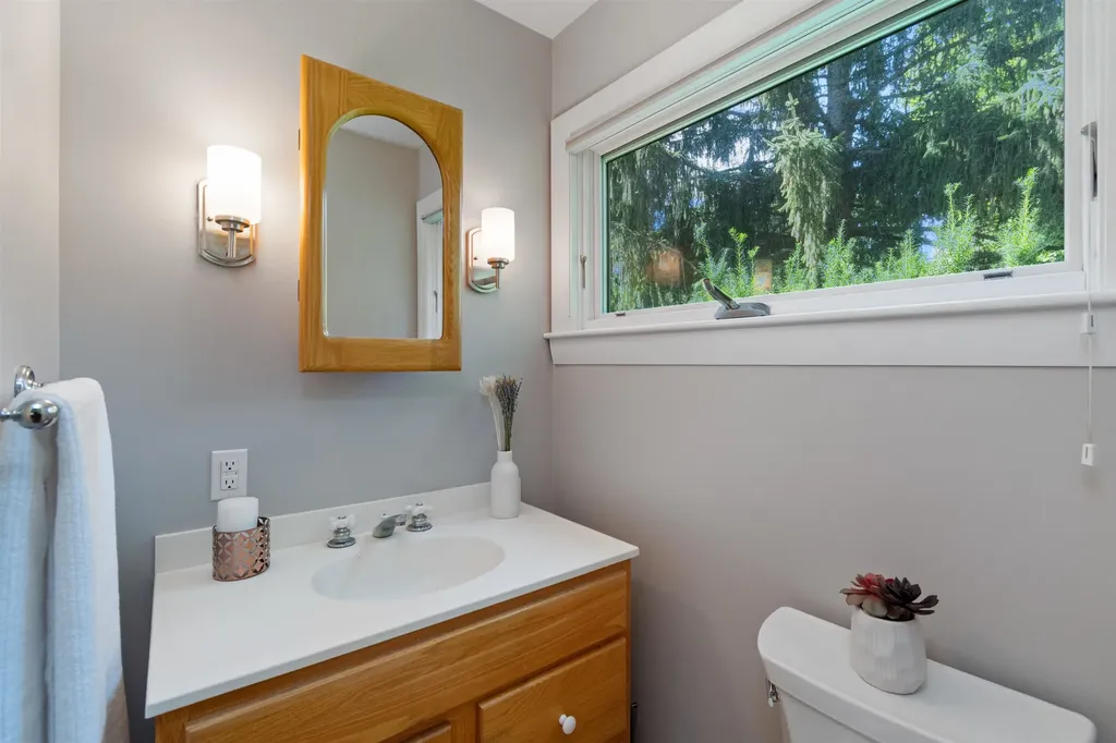 2 Crescent Road Burlington VT 05401-4116