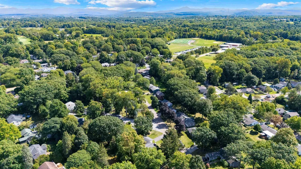 2 Crescent Road Burlington VT 05401-4116
