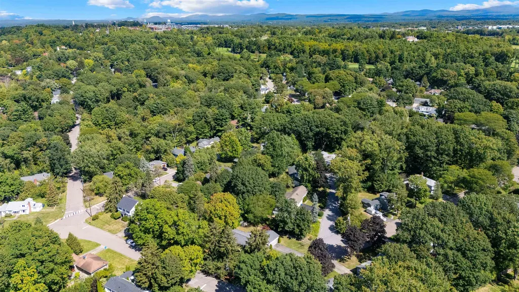 2 Crescent Road Burlington VT 05401-4116