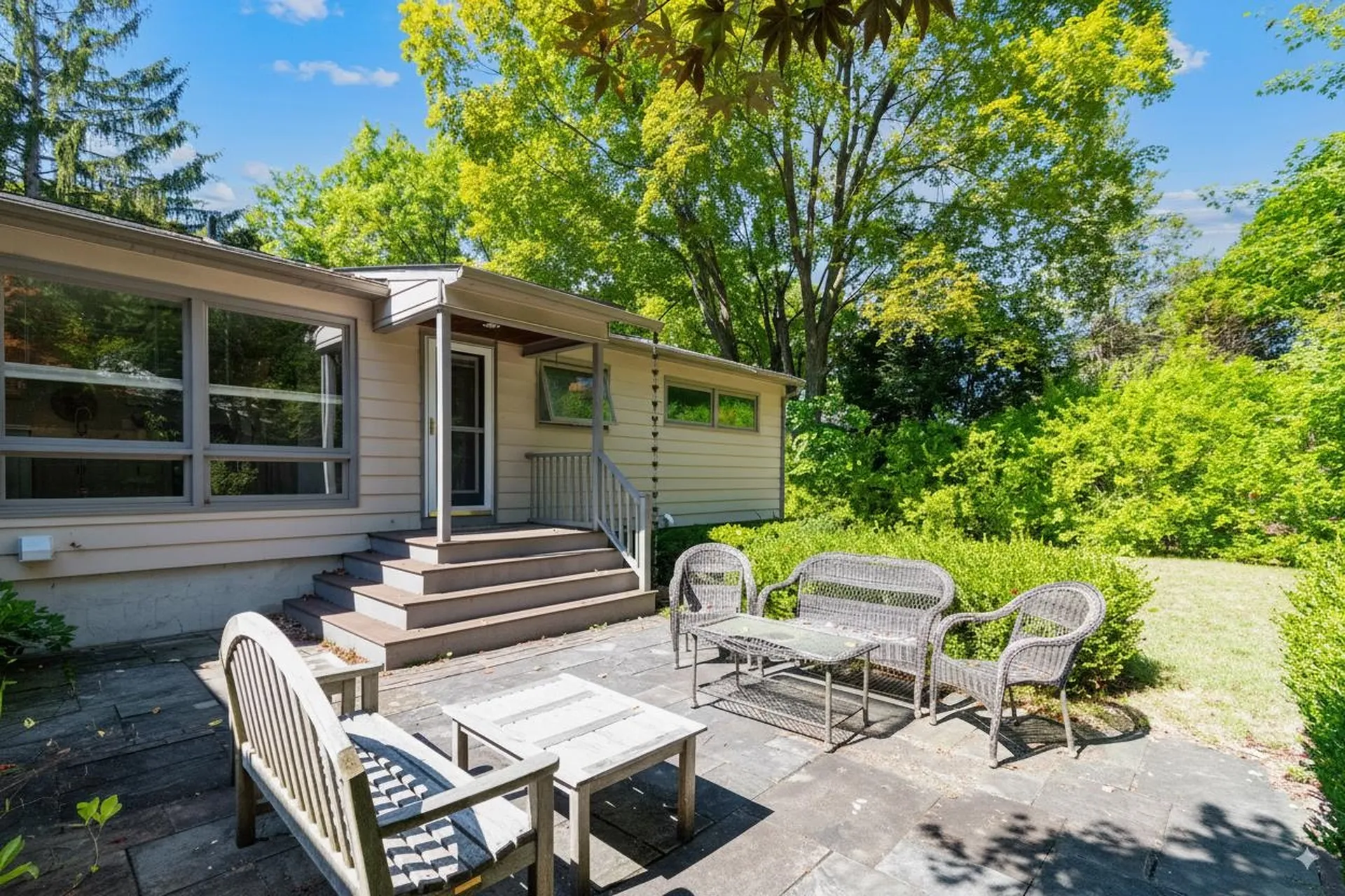 2 Crescent Road Burlington VT 05401-4116