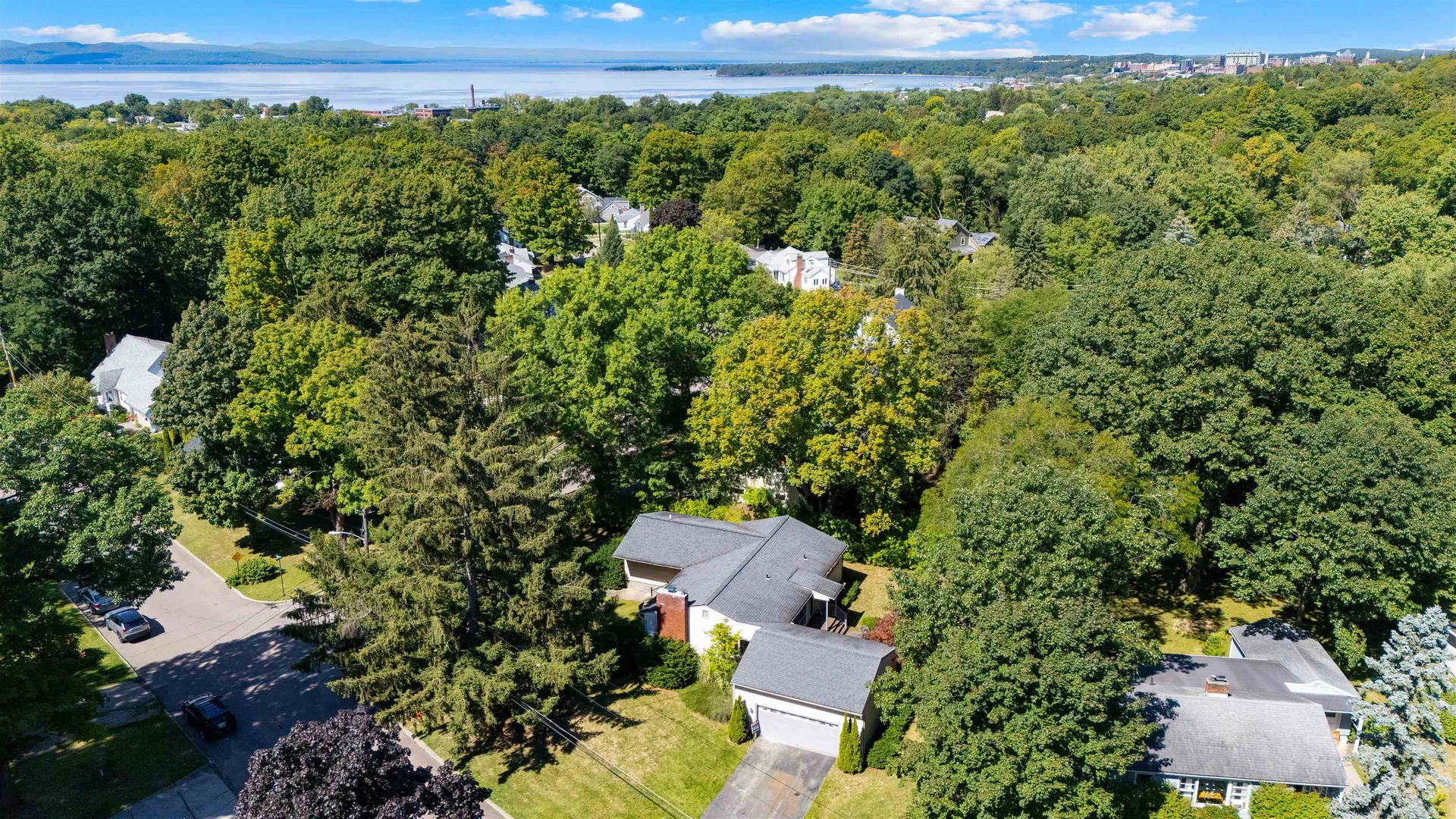 2 Crescent Road Burlington VT 05401-4116