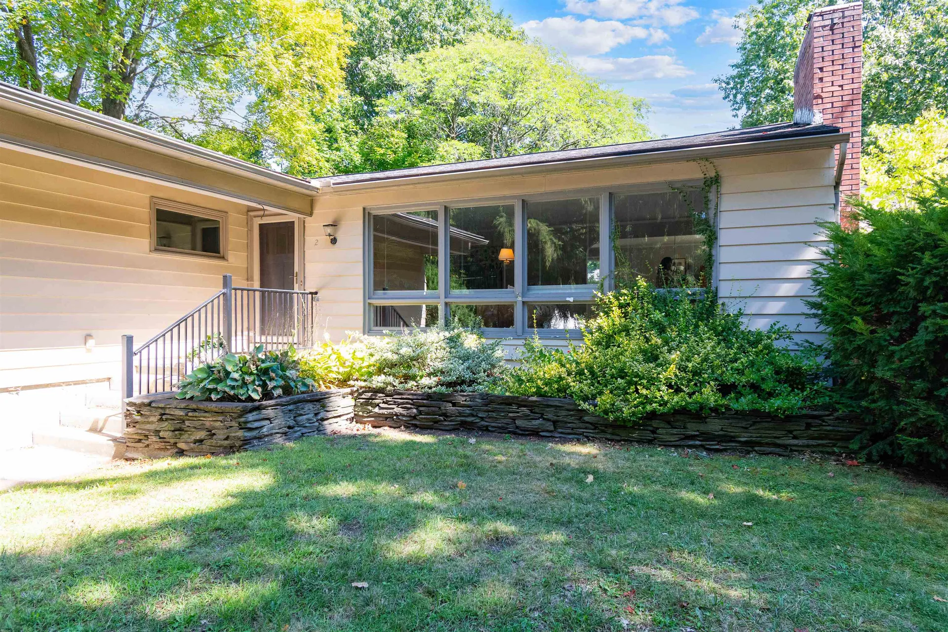 2 Crescent Road Burlington VT 05401-4116