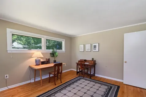 2 Crescent Road Burlington VT 05401-4116