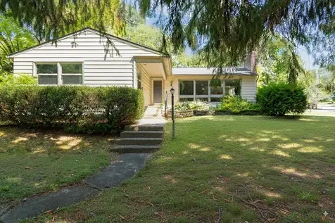 2 Crescent Road Burlington VT 05401-4116