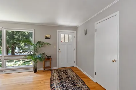 2 Crescent Road Burlington VT 05401-4116