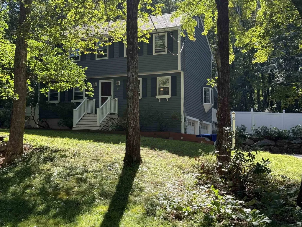 18 Lund Drive Hudson NH 03051