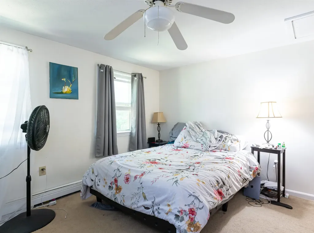18 Lund Drive Hudson NH 03051