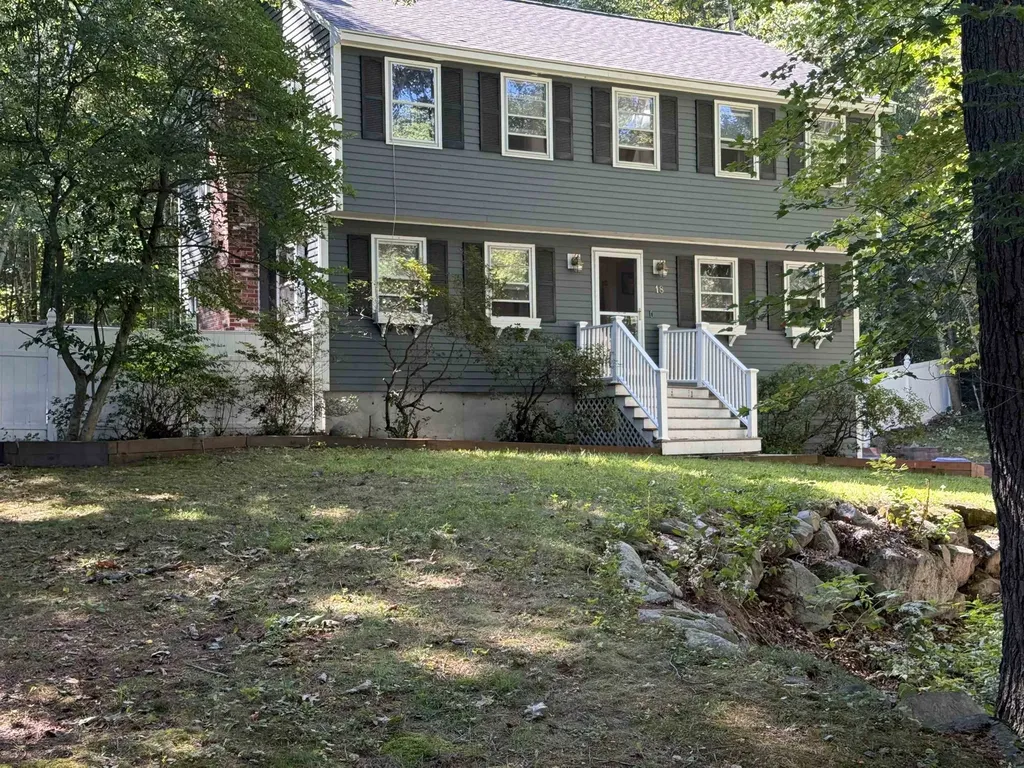 18 Lund Drive Hudson NH 03051