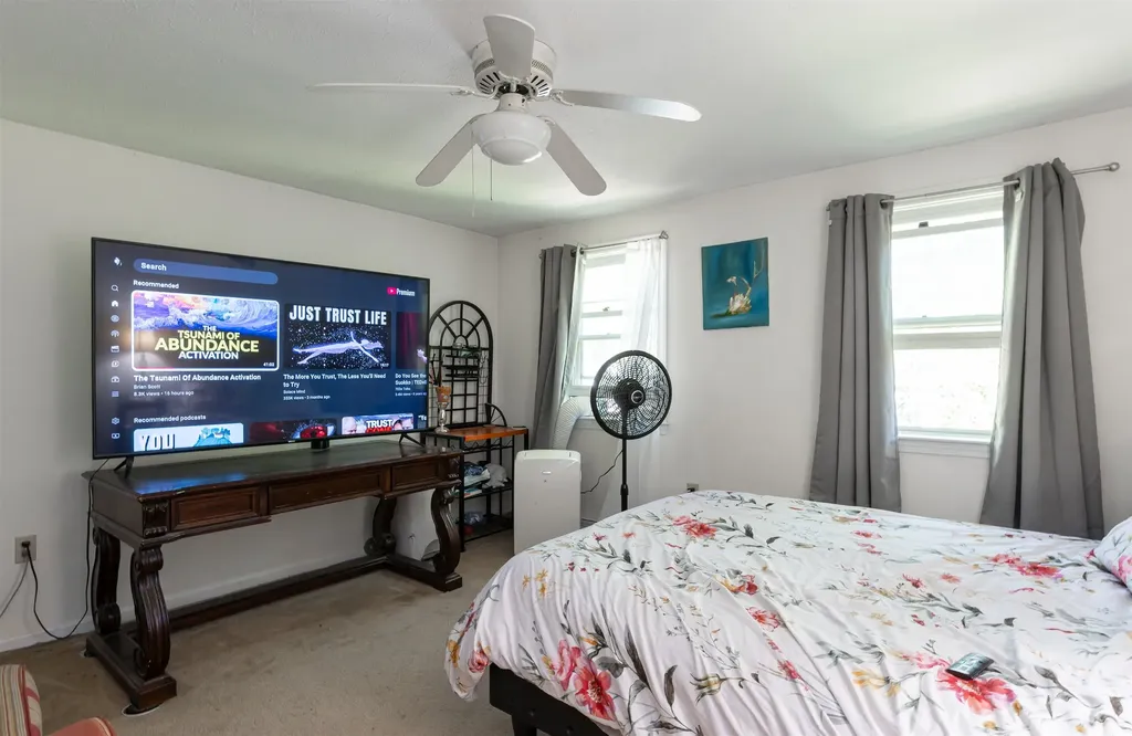 18 Lund Drive Hudson NH 03051