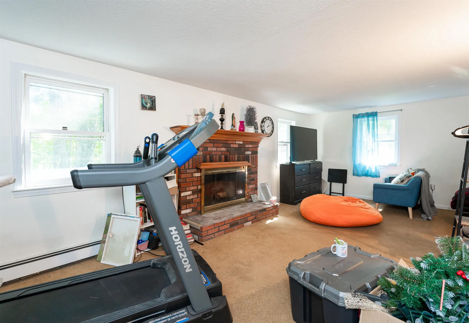 18 Lund Drive Hudson NH 03051