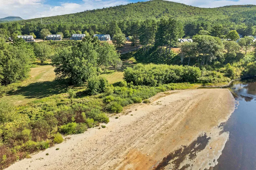 18 Circle Drive Ashland NH 03217