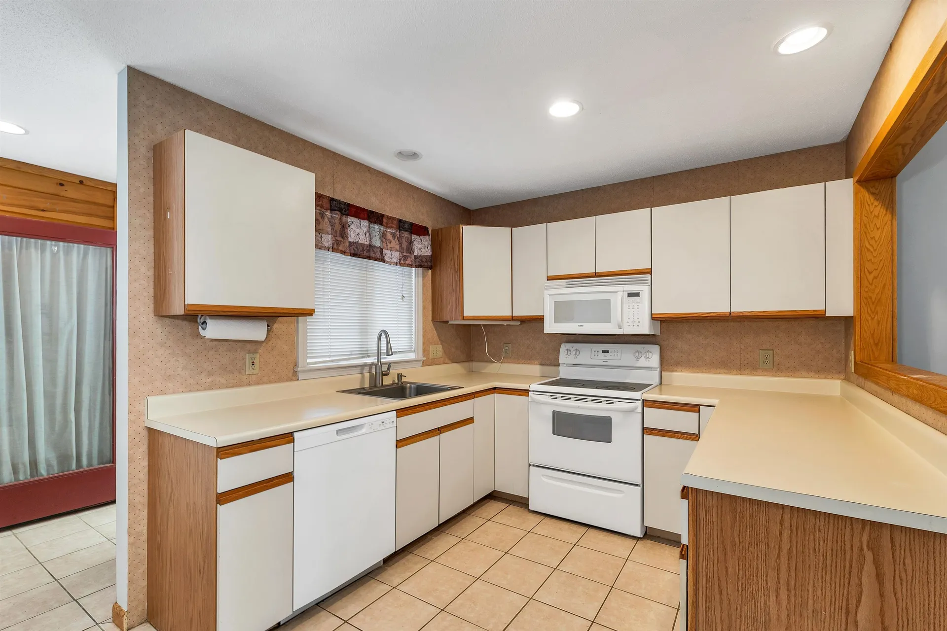 18 Circle Drive Ashland NH 03217
