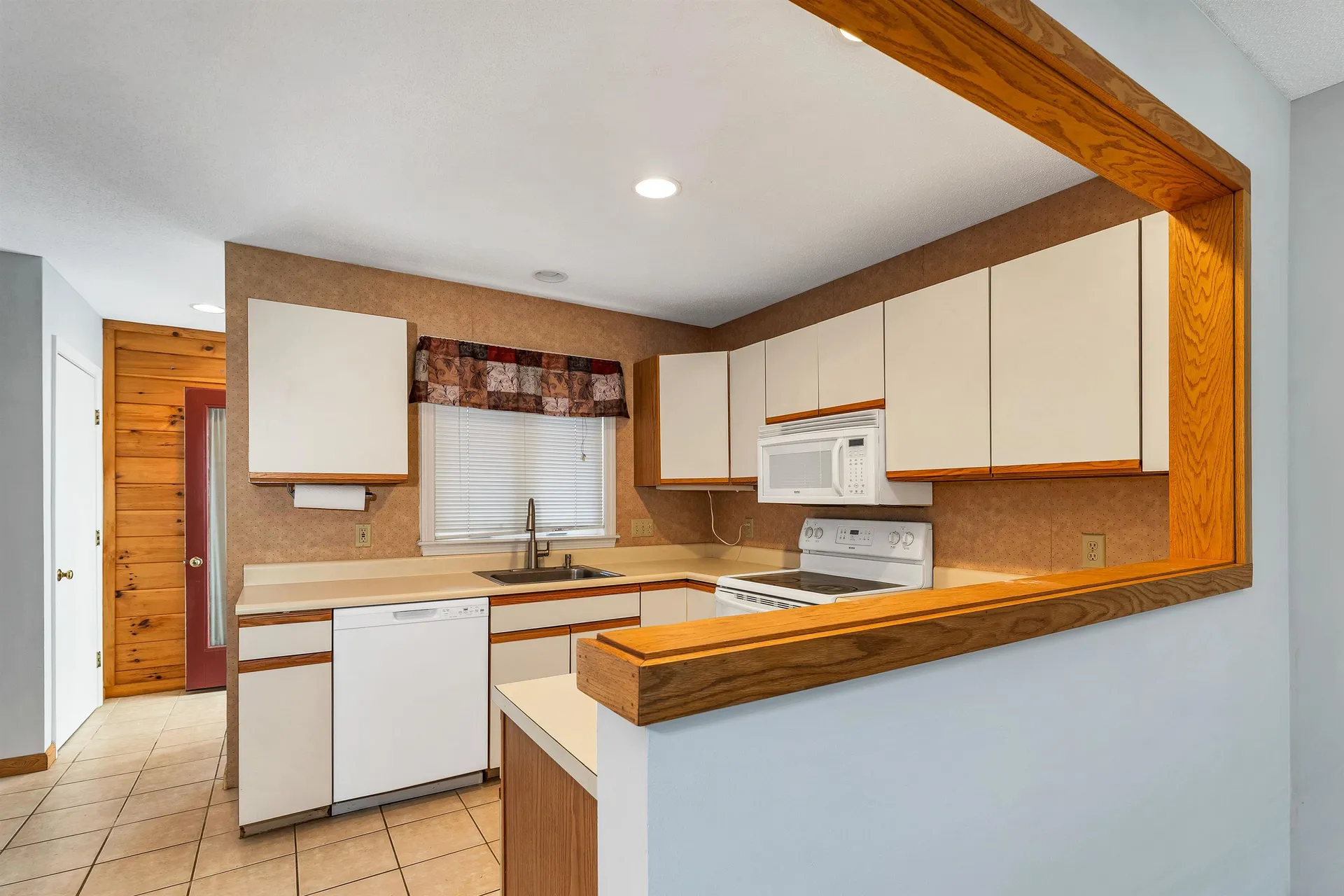 18 Circle Drive Ashland NH 03217