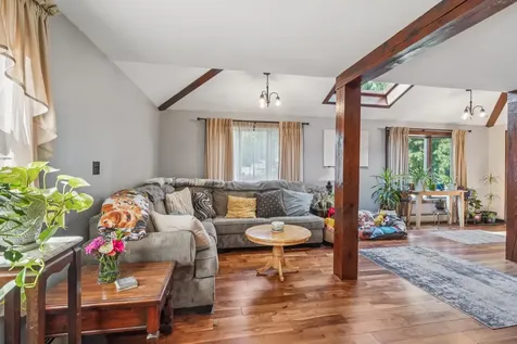 2 Country Pond Road Kingston NH 03848