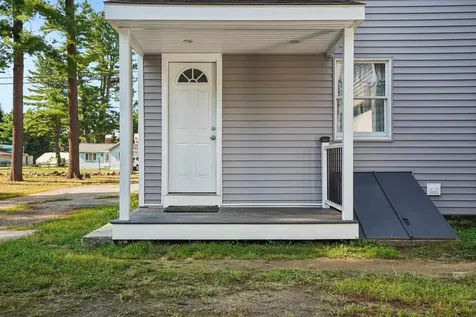 2 Country Pond Road Kingston NH 03848