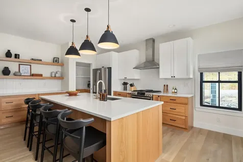 60-B Landing Circle Stowe VT 05672