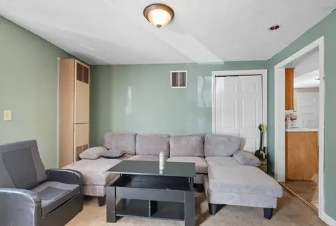 21 South Street Manchester NH 03104