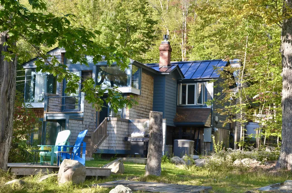 398 Shaker Boulevard Enfield NH 03748