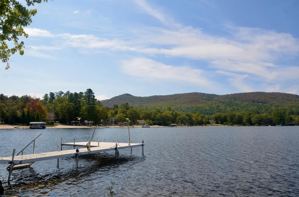 398 Shaker Boulevard Enfield NH 03748