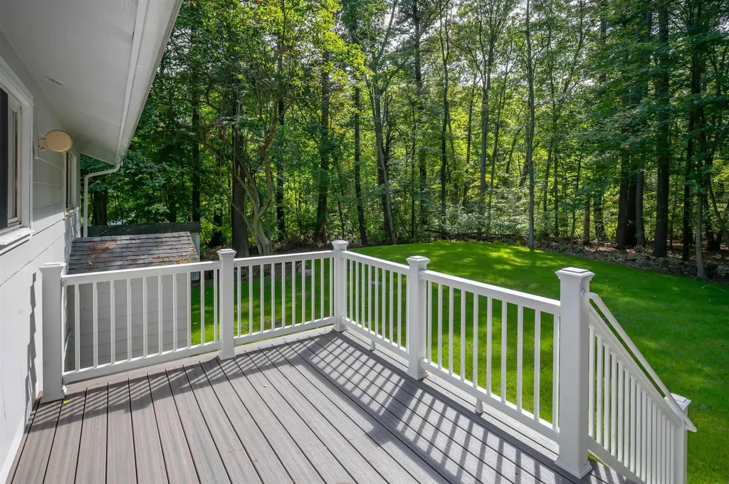 14 Roberts Road Wilmington MA 01887