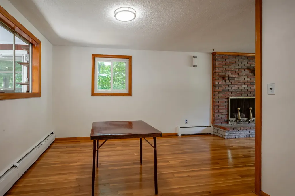 14 Roberts Road Wilmington MA 01887