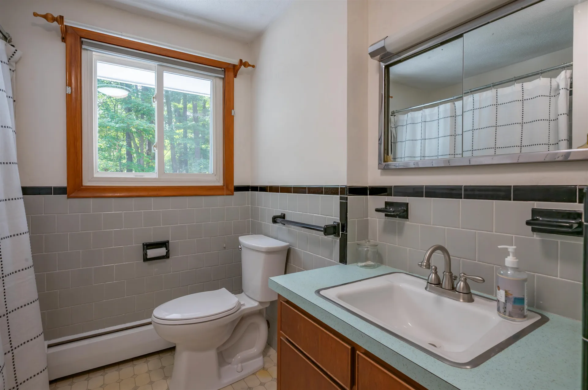 14 Roberts Road Wilmington MA 01887