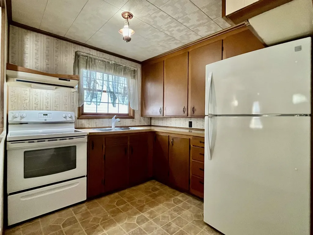 86 Spruce Street Berlin NH 03570