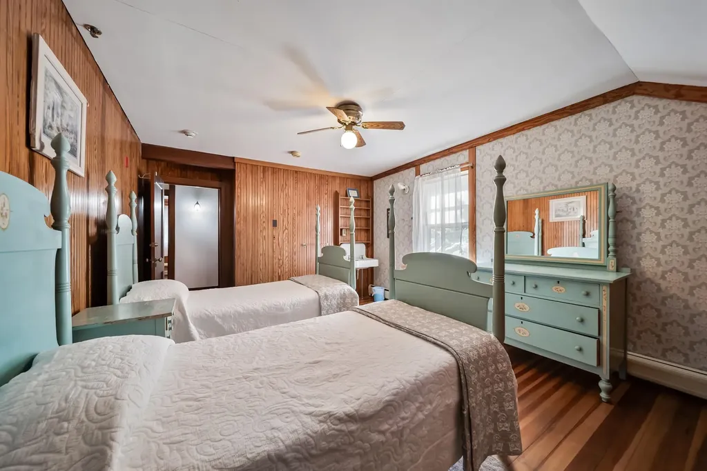 28 Pine Colony Road Franklin NH 03235