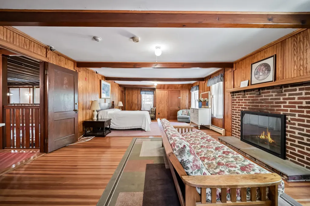 28 Pine Colony Road Franklin NH 03235