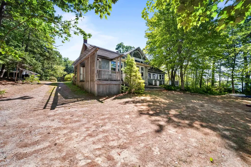 28 Pine Colony Road Franklin NH 03235