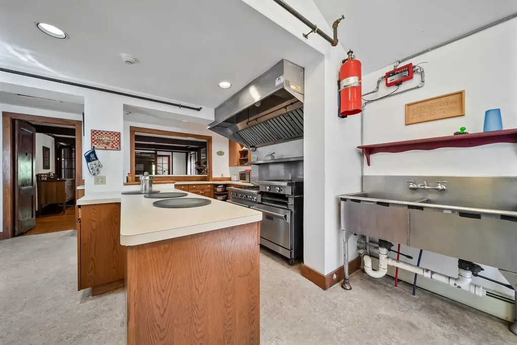 28 Pine Colony Road Franklin NH 03235