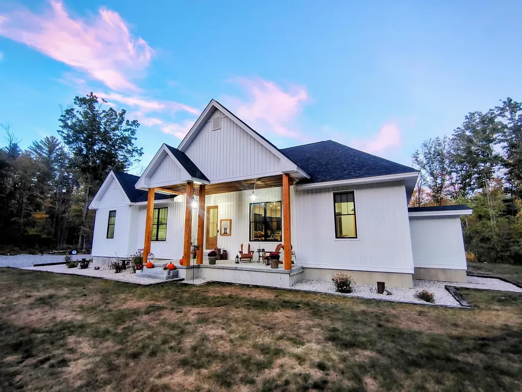 96 Ledgewood Lane Brownfield ME 04010