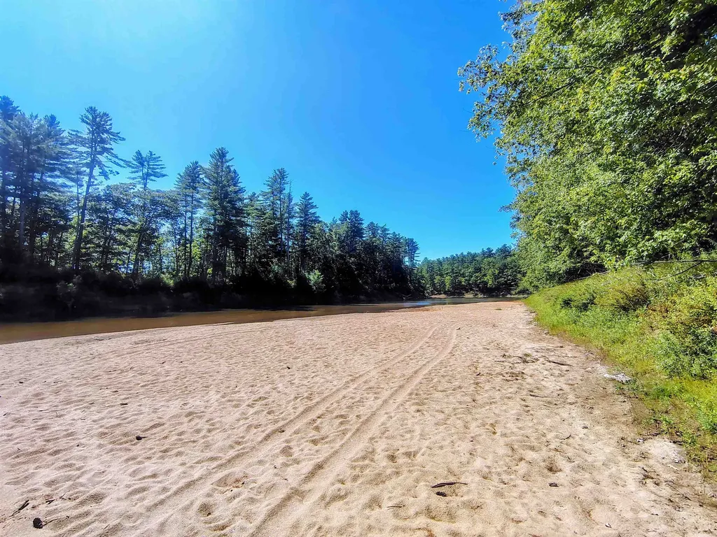 96 Ledgewood Lane Brownfield ME 04010