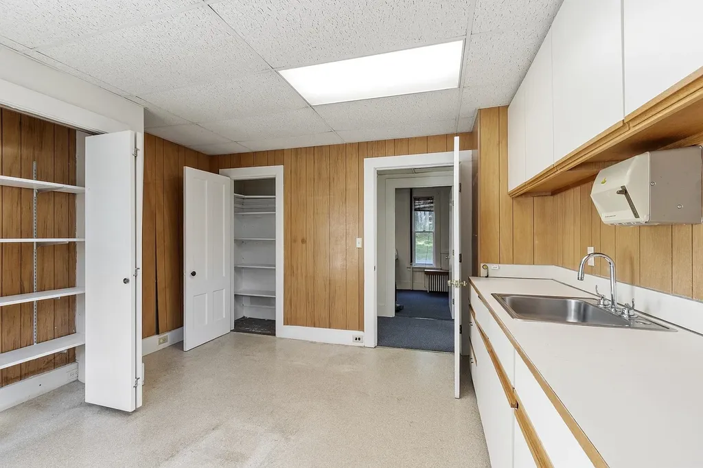 68 Brattleboro Road Hinsdale NH 03451