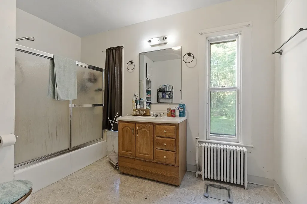 68 Brattleboro Road Hinsdale NH 03451