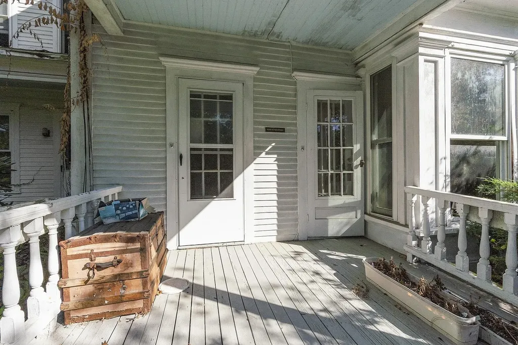 68 Brattleboro Road Hinsdale NH 03451