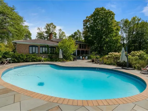 1855 Spear Street South Burlington VT 05403