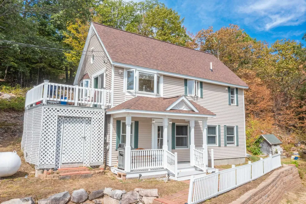 28 Barefoot Place Gilford NH 03249