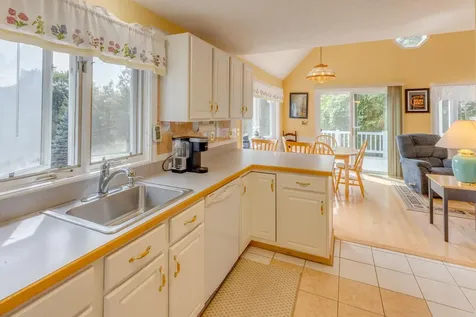 28 Barefoot Place Gilford NH 03249