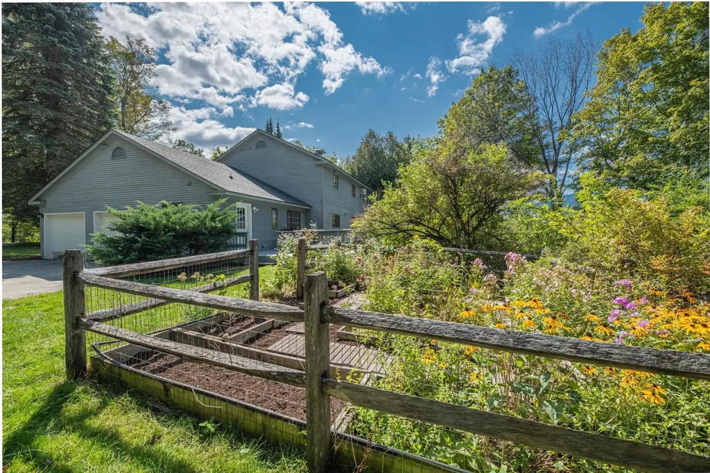 81 Windward Hill Dorset VT 05251