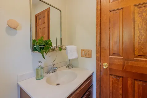 81 Windward Hill Dorset VT 05251