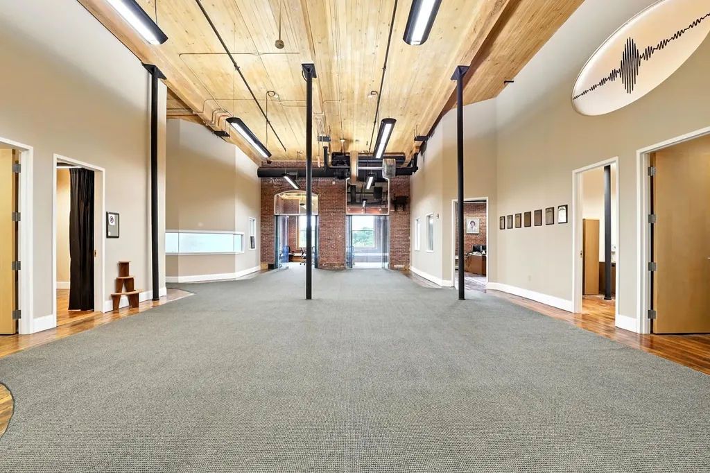 670 Commercial Street Manchester NH 03101