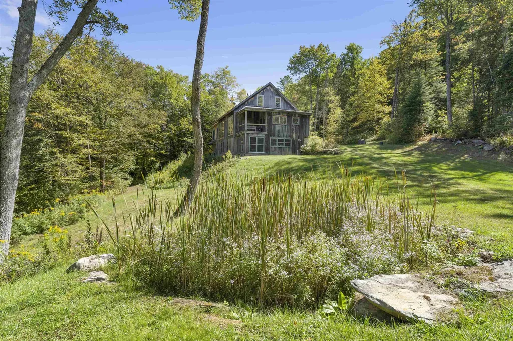 3221 Hapgood Pond Road Peru VT 05155