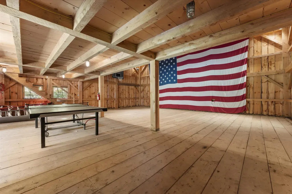 3221 Hapgood Pond Road Peru VT 05155