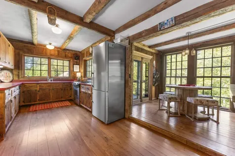 3221 Hapgood Pond Road Peru VT 05155