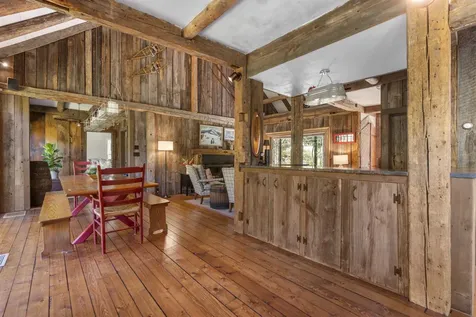 3221 Hapgood Pond Road Peru VT 05155