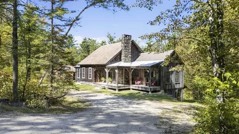 3221 Hapgood Pond Road Peru VT 05155